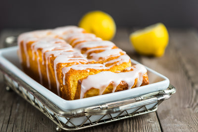 Low Carb Gin & Tonic Drizzle Cake